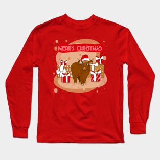 Highland cow and Merry Christmas wishes Long Sleeve T-Shirt